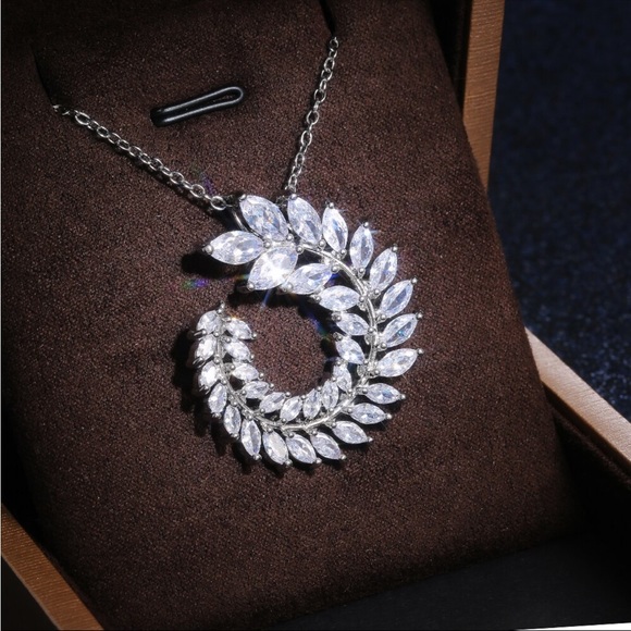 New 925 Silver Beautiful Diamond Necklace - Picture 9 of 15